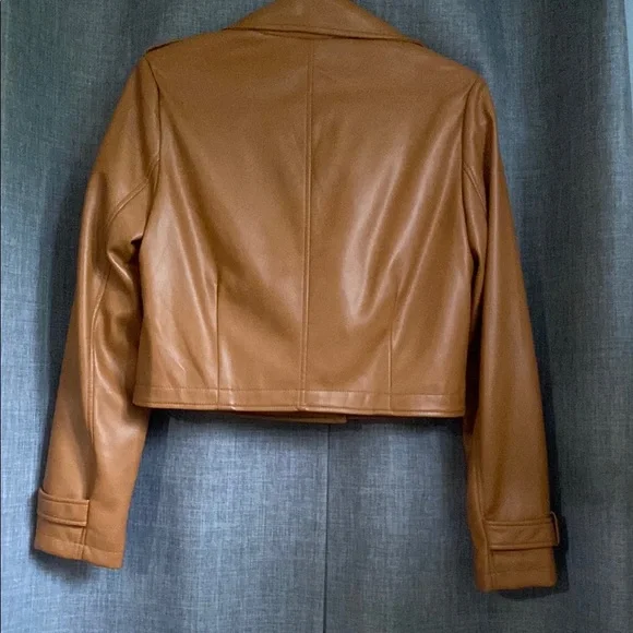 NWOT Avec Les Filles Crop Jacket Faux
Leather Warm Brown S - Picture 11 of 12
